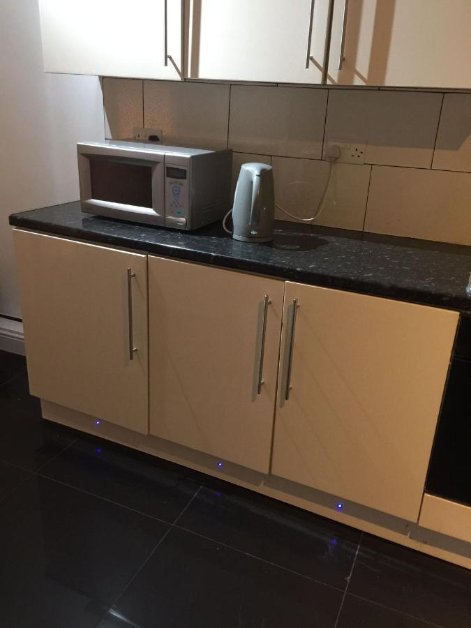 Devons Unique Short Stay Londra Dış mekan fotoğraf