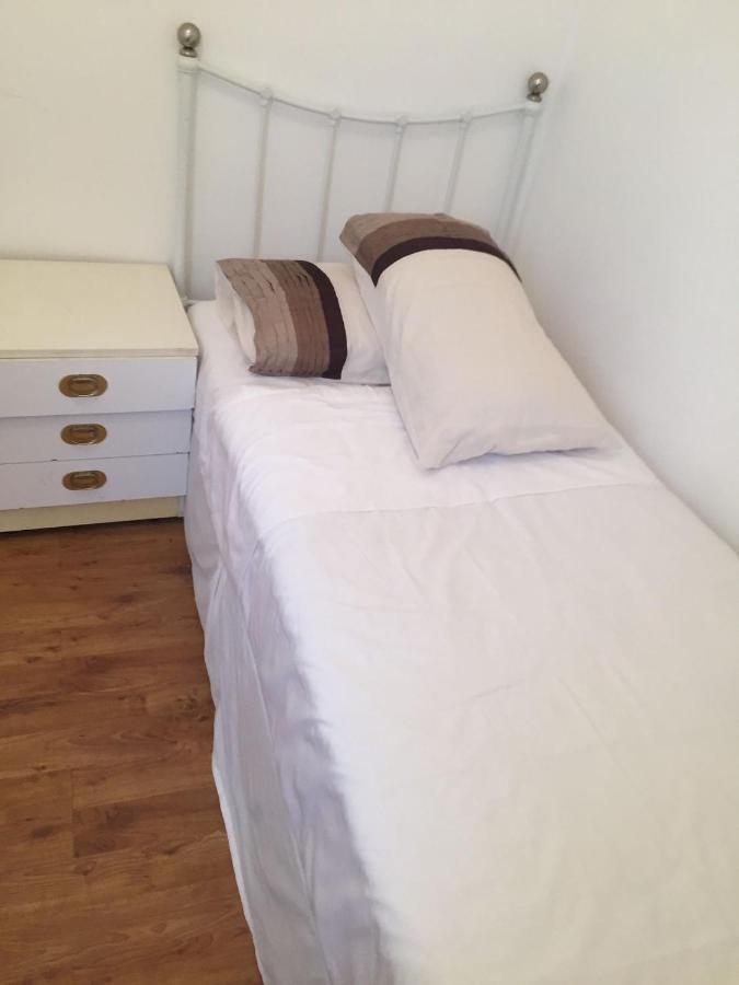 Devons Unique Short Stay Londra Dış mekan fotoğraf